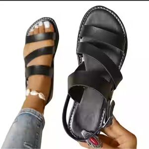 Elegant Black Sandals with Strappy Design